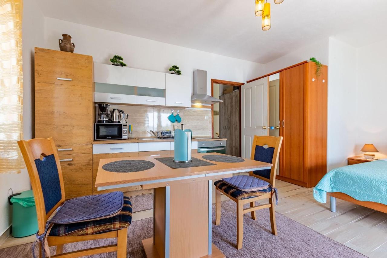 Mare-More Studio W Balcony And Beach Front And View ซาดาร์ ภายนอก รูปภาพ